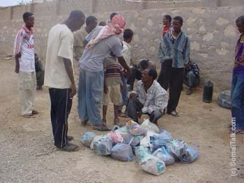 Oramadii oo la siinayo Deeqdii Dhar